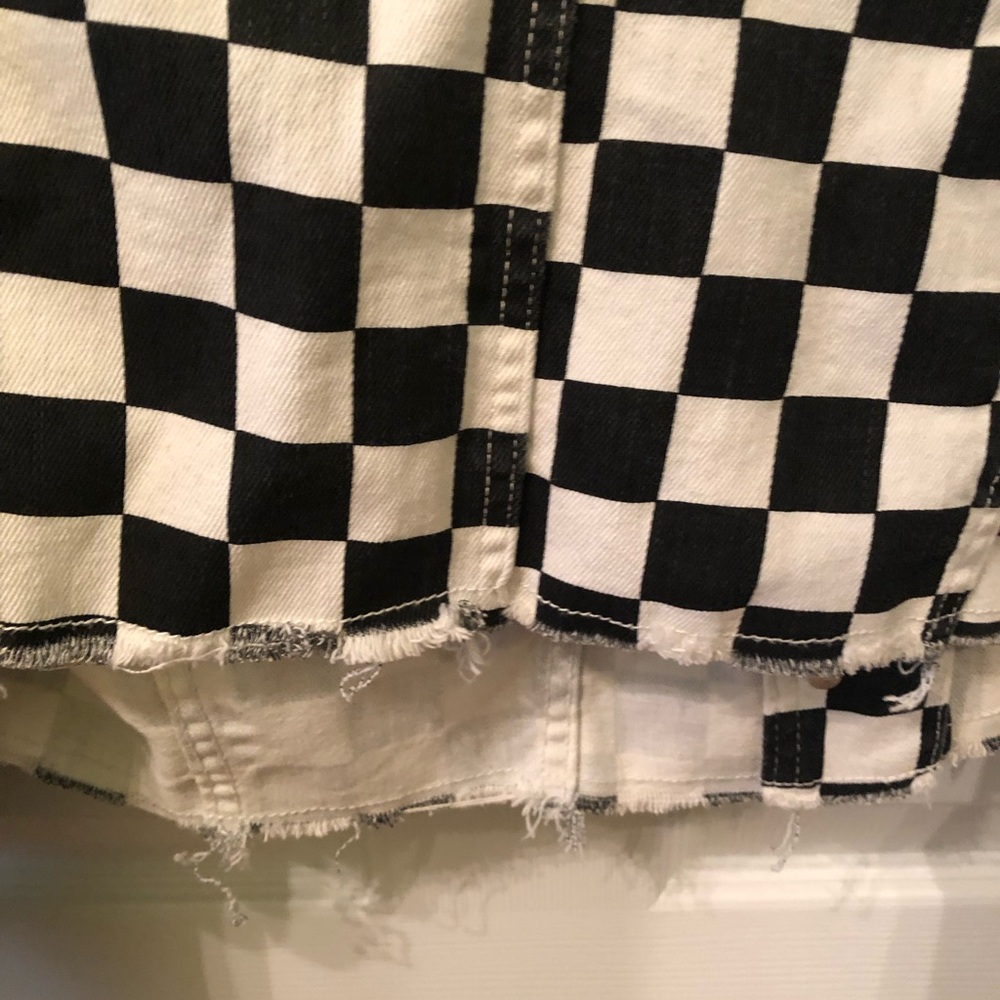 WILD FABLE Black & White Checkered Crop/Bolero style Denim Jacket - Picture 3 of 4